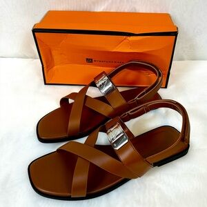 New Stratuxx Kaze Women’s Brown Leather Flat Sandals / Size 8
